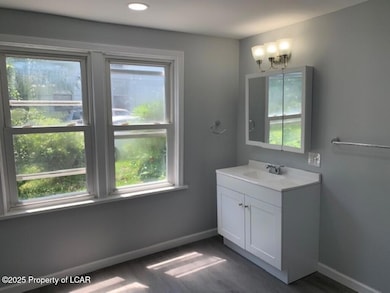 6. 1st flr 3 Quarter bath