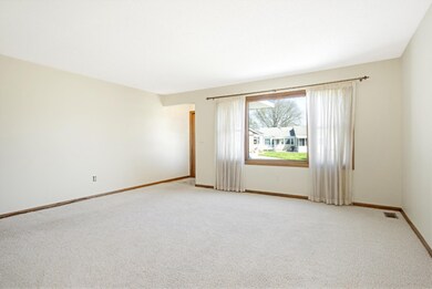 1054villageLn-3