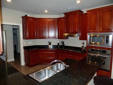 Kitchen. Beautiful Open Kitchen with Lots of Count