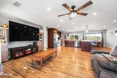 683 Languid Ln, Simi Valley, CA 93065 - photo 7