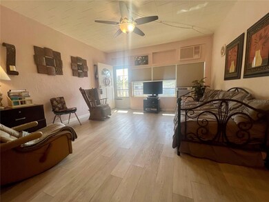 4001 58th St N unit 18, Kenneth City, FL 33709 - photo 7