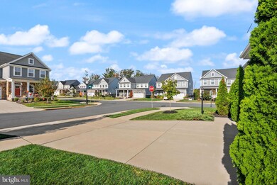7471 Flag Point Ct, Manassas, VA 20109 - photo 6
