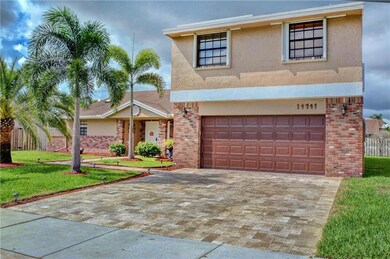 14741 Kirsten Ct, Davie, FL 33325 - photo 4