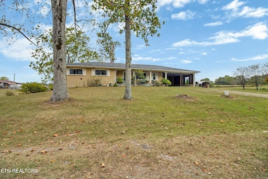 647 Price Loop, Rockwood, TN 37854 - photo 3