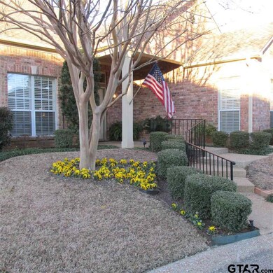 417 417 Brighton Ct, Tyler, TX 75701 - photo 2