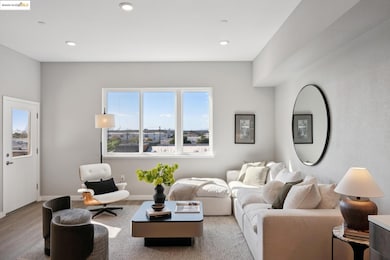 2400 Adeline St unit 403, Oakland, CA 94607 - photo 4