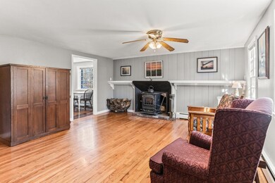 7-web-or-mls-1057-phinneys-ln