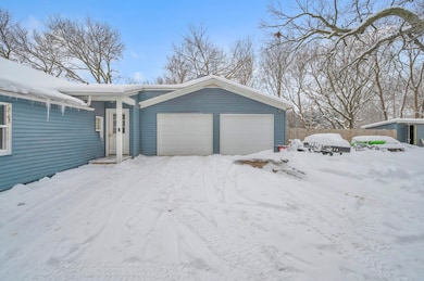 1108 Fargo Ave, Spirit Lake, IA 51360 - photo 5