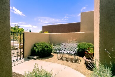 5827 Elmwood Dr NE, Albuquerque, NM 87109 - photo 5