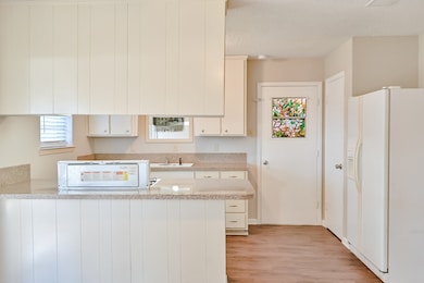 316 Wallace Dr, Crowley, TX 76036 - photo 3