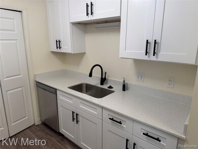 2049 N Duck Lake Rd, Highland, MI 48356 - photo 6