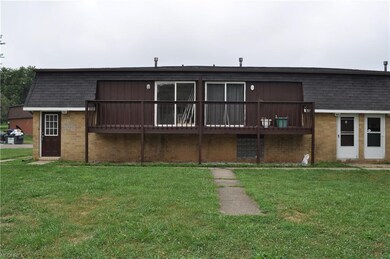 3 unit-great owner occupant or keep the tenants
