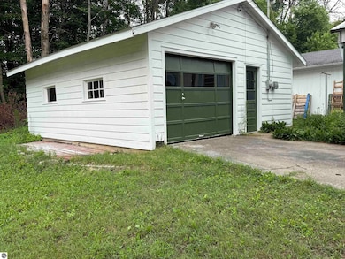 4465 Filter Rd, Harrison, MI 48625 - photo 2