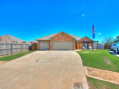 Ranch-style house with a 3 car garage and a front 