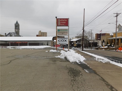 72 N Gallatin Ave, Uniontown, PA 15401 - photo 3