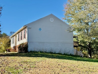 18611 Springs Rd, Jeffersonton, VA 22724 - photo 5