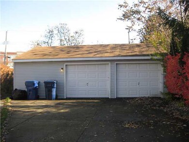 Parking Lot/Garage