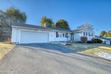 40 Darlene Ave, Pittsfield, MA 01201 - photo 2