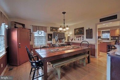 7256 Orthaus Rd, Hereford, PA 18056 - photo 6