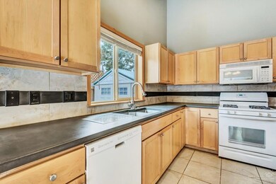 20598 Conifer Ave, Bend, OR 97702 - photo 6