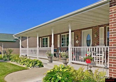 321 Maverick Dr, Mankato, MN 56001 - photo 4