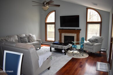 405 Forest Dr, Lords Valley, PA 18428 - photo 6