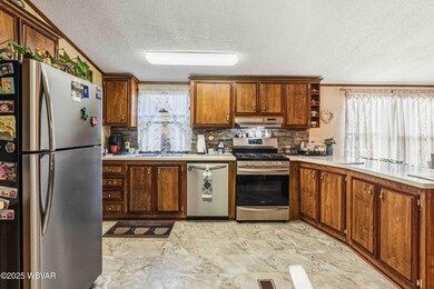 20 Cherry St, Lawrenceville, PA 16929 - photo 7