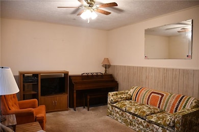 512 W 6th St, Sheridan, IN 46069 - photo 3