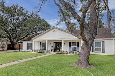 13930 Perthshire Rd, Houston, TX 77079 - photo 3