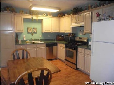 8503 Tiffany Brooke Ct, Louisville, KY 40228 - photo 4