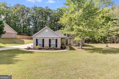 52 Castleman Rd, Carrollton, GA 30116 - photo 2