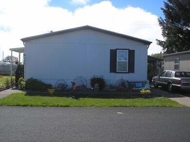 front/ street side/ East side