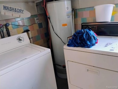 13346 Fisk Ave, Warren, MI 48089 - photo 7