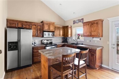 1115 Creekside Ct, Raymore, MO 64083 - photo 7