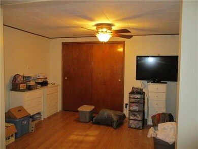 Lots of space in this large master with double clo