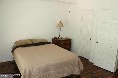 1318 Garden Wall Cir unit 213, Reston, VA 20194 - photo 5