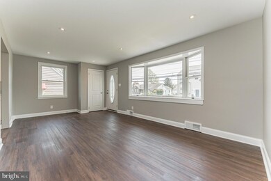 415 W 8th St, Lansdale, PA 19446 - photo 3