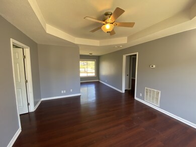 582 Anita Dr, Clarksville, TN 37042 - photo 4