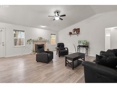 618 NE Faloma Rd, Portland, OR 97211 - photo 5