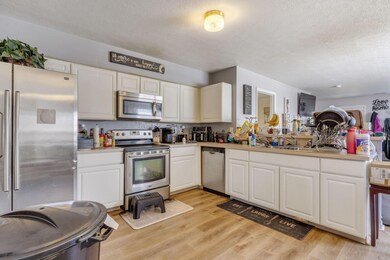5-web-or-mls-3639-bracknell-forest-dr