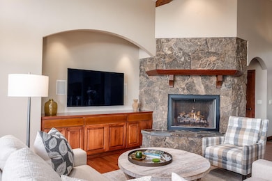 41-web-or-mls-1376 N Constellation Dr Be