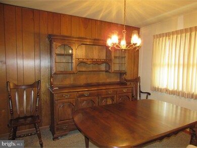 29 Laytons Lake Dr, Penns Grove, NJ 08069 - photo 7