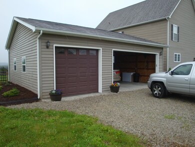 3 Car Garage