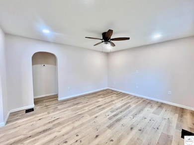 407 W Cleveland St, Versailles, MO 65084 - photo 7