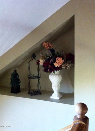 UPGRADES~ NICHES~STORAGE