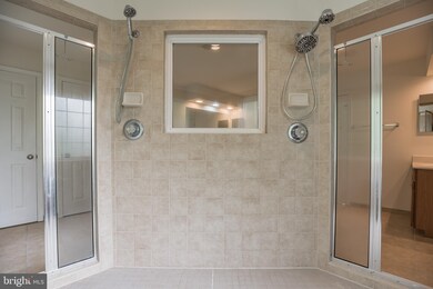 3900 Stonegate Ct, White Plains, MD 20695 - photo 4