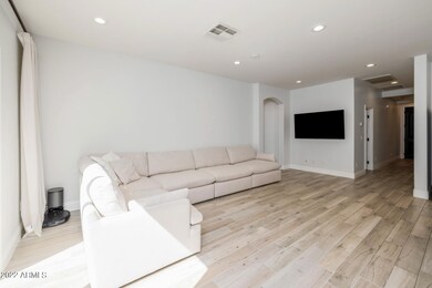 6) GREAT ROOM