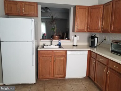 1216 Heathfield Rd, Sykesville, MD 21784 - photo 3