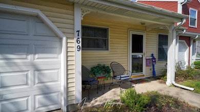 769 Nantucket Way, Island Lake, IL 60042 - photo 2