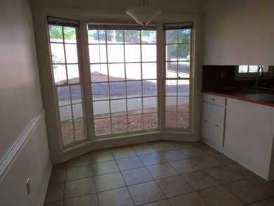Kitchen dining area